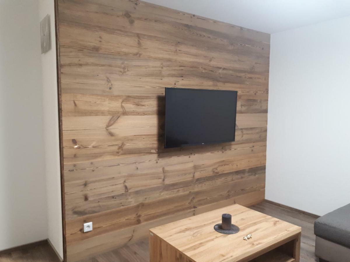 Troger Special Appartement Sankt Michael im Lungau Luaran gambar