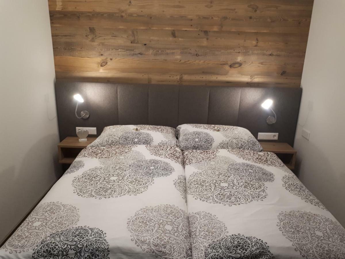 Troger Special Appartement Sankt Michael im Lungau Luaran gambar